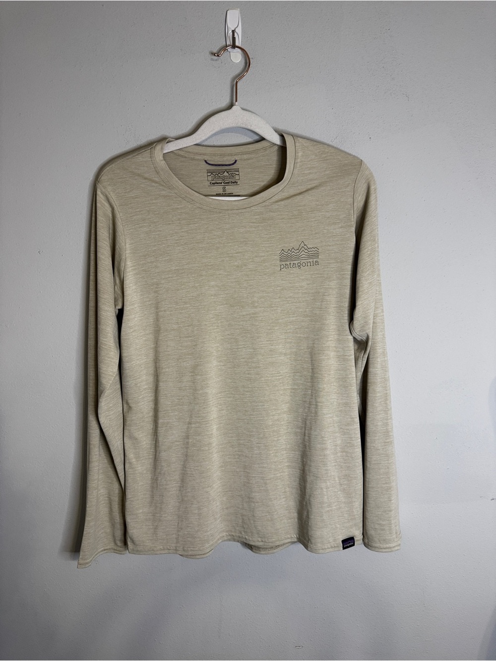 Patagonia Men’s Long-Sleeve Crew Neck Shirt - Sandstone